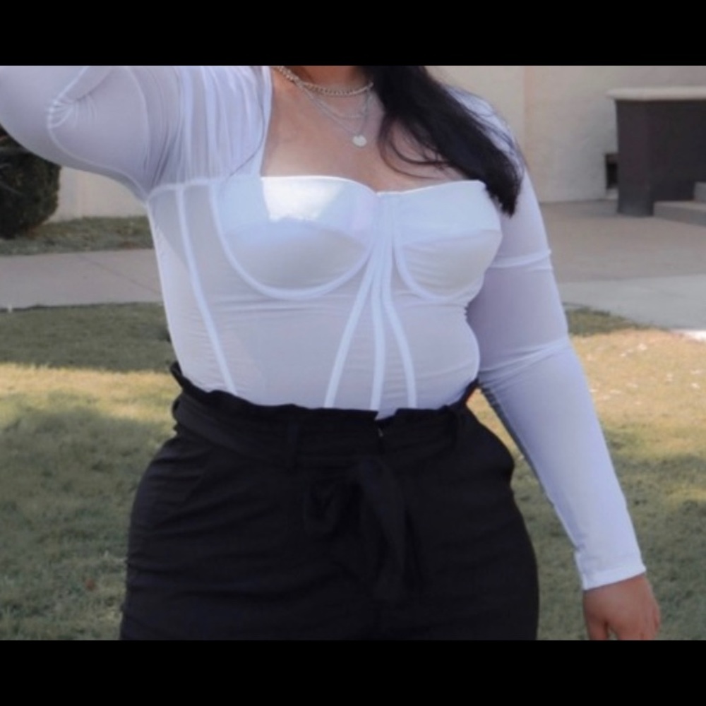 Miss Lola white corset (32E)